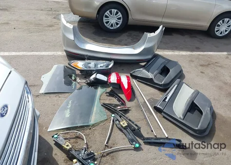 2015 Ford Fusion Hybrid S из США, поврежденный, VIN 3FA6P0UU1FR106345